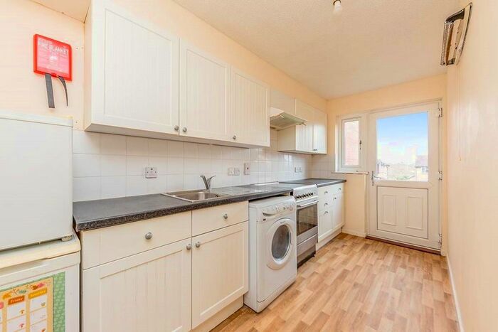 1 Bedroom Flat To Rent In Sanderling Close, Letchworth Garden City, Hertfordshire SG6