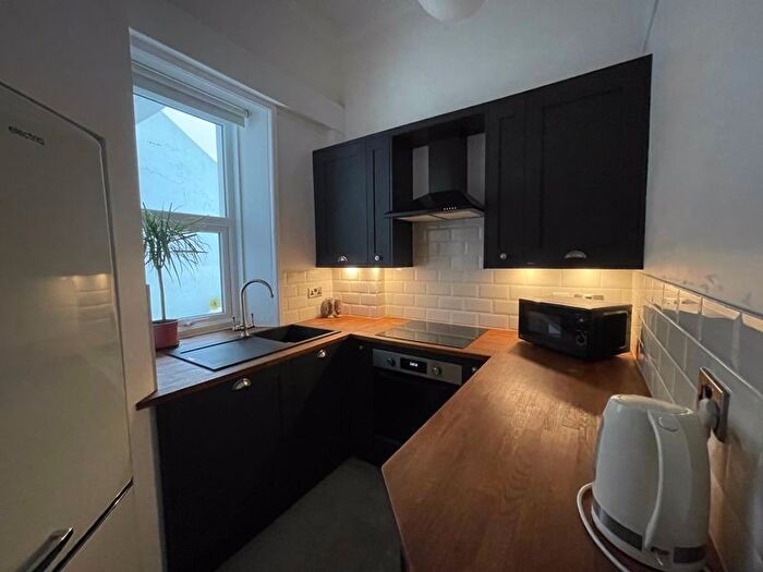 1 Bedroom Property To Rent In Highcliffe Close, Seaton, EX12