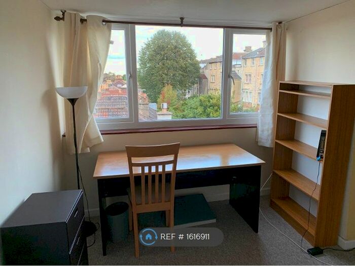 2 Bedroom Flat To Rent In Hampton Road, Bristol, BS6