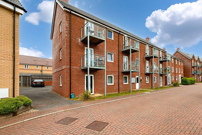 2 Bedroom Flat For Sale In Honduras Gardens, Newton Leys, Milton Keynes, MK3