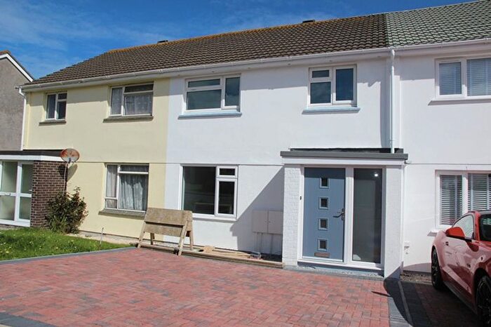 3 Bedroom Terraced House To Rent In Sweet Briar Crescent, Newquay, TR7