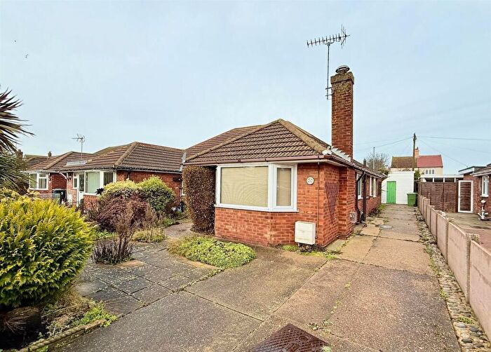 3 Bedroom Semi-Detached Bungalow For Sale In Links Close, Caister-On-Sea, NR30