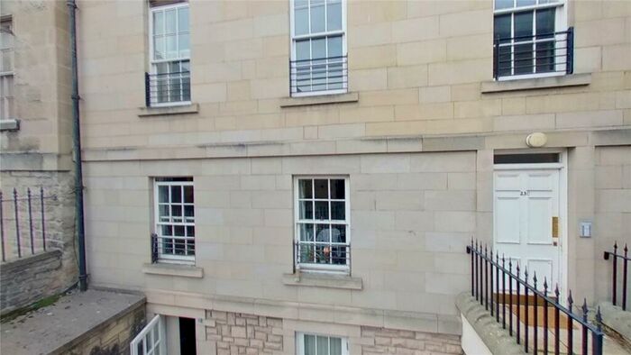 4 Bedroom Flat To Rent In Gayfield Square, Edinburgh, EH1