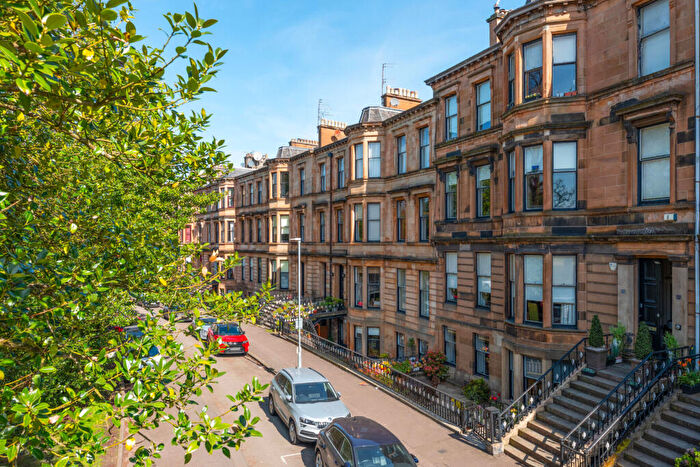 4 Bedroom Flat For Sale In /, Queen’s Drive, Queen’s Park, G42