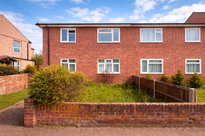 2 Bedroom Maisonette To Rent In Brook Street, Erith, DA8