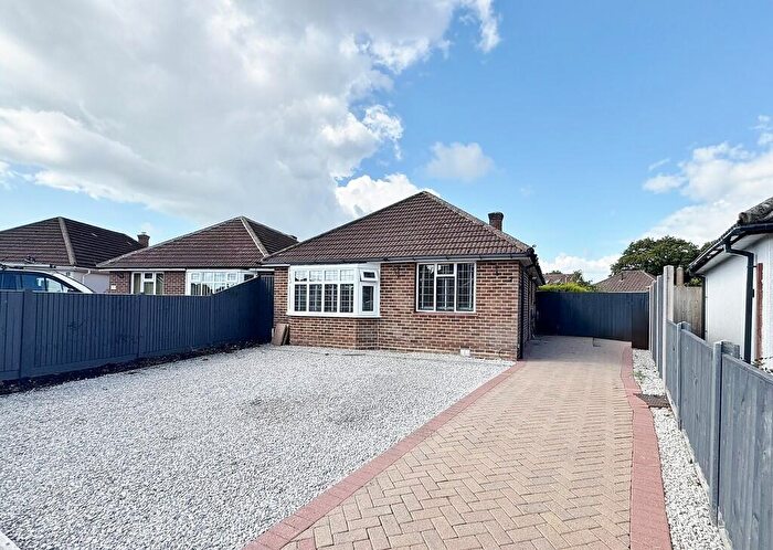 3 Bedroom Detached Bungalow For Sale In Place House Close, Catisfield, Fareham, PO15