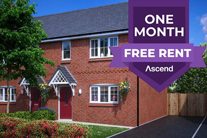 3 Bedroom Semi-Detached House To Rent In Roman Way, West Bromwich, B71