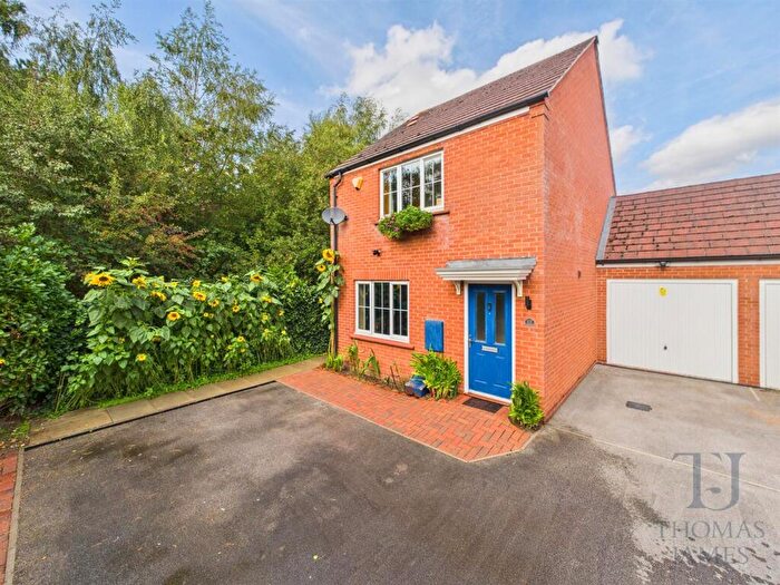 3 Bedroom Link Detached House For Sale In Old Station Drive, Ruddington, Nottingham, NG11