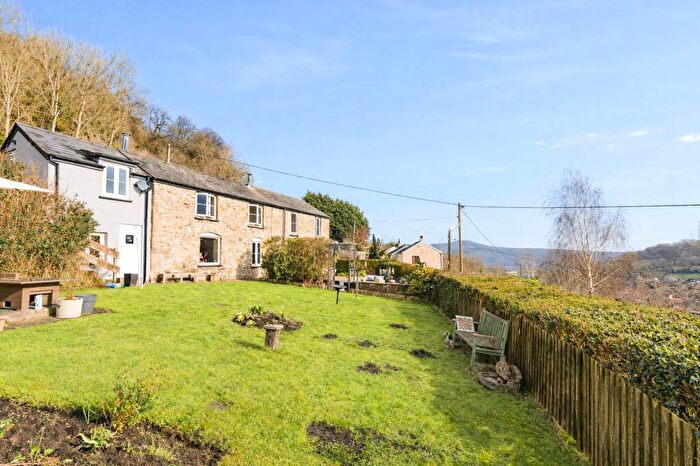 5 Bedroom Detached House For Sale In Rhonas Road, Clydach, NP7