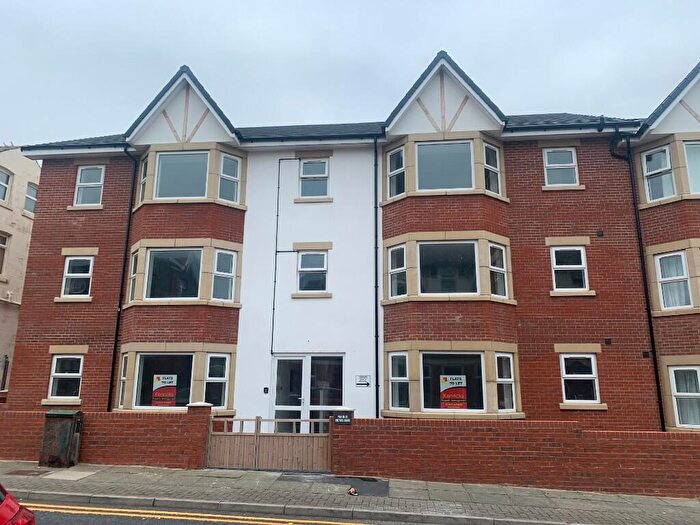 2 Bedroom Flat To Rent In Soltans Court, Warley Road, Blackpool, Lancashire, FY1