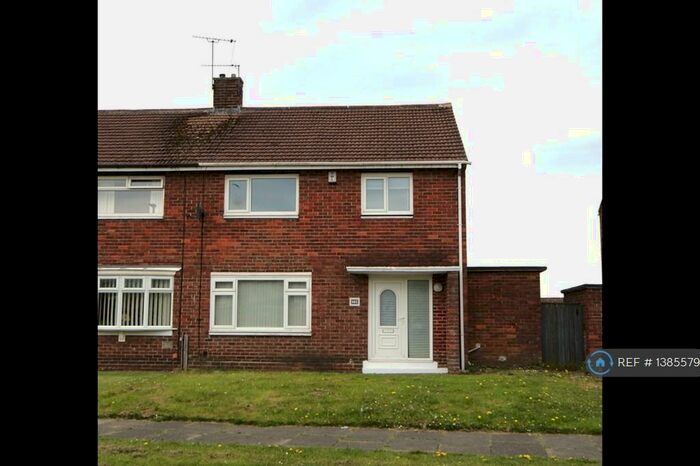3 Bedroom Semi-Detached House To Rent In Yoden Road, Peterlee, SR8