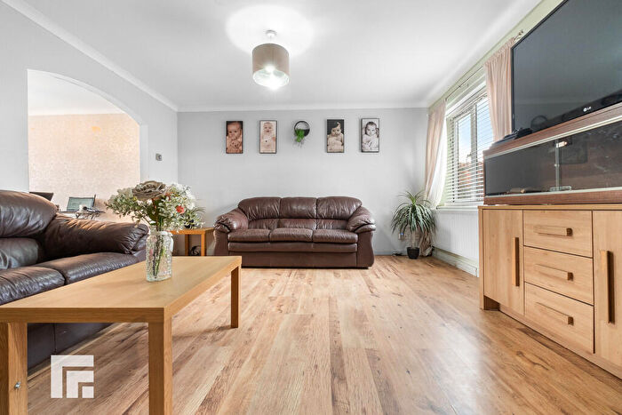 4 Bedroom Detached House For Sale In Timothy Rees Close, Danescourt, Cardiff, CF5