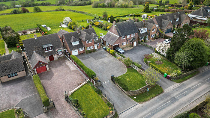 5 Bedroom Detached House For Sale In Hemming Green, Old Brampton, Chesterfield, S42