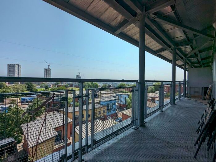 2 Bedroom Apartment To Rent In Langley Walk, Park Central, Birmingham, B15