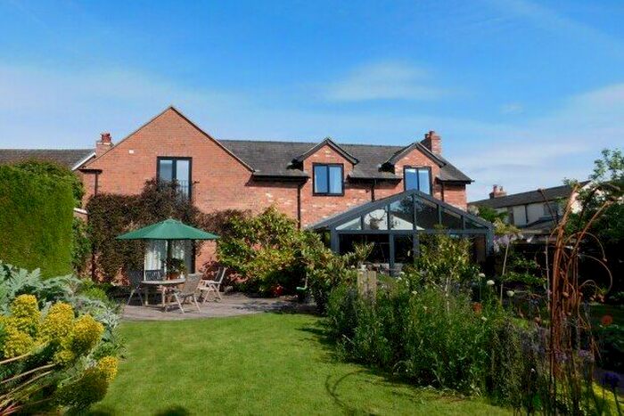 5 Bedroom Property To Rent In Lime Tree Drive, Chester, CH3