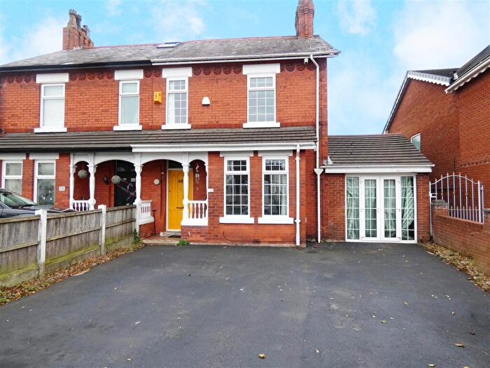 4 Bedroom Semi-Detached House For Sale In Rainhill Road, Rainhill, Prescot, L35