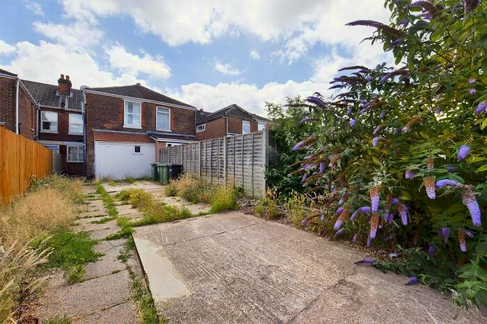 1 Bedroom Flat To Rent In Southampton Road, Eastleigh, SO50