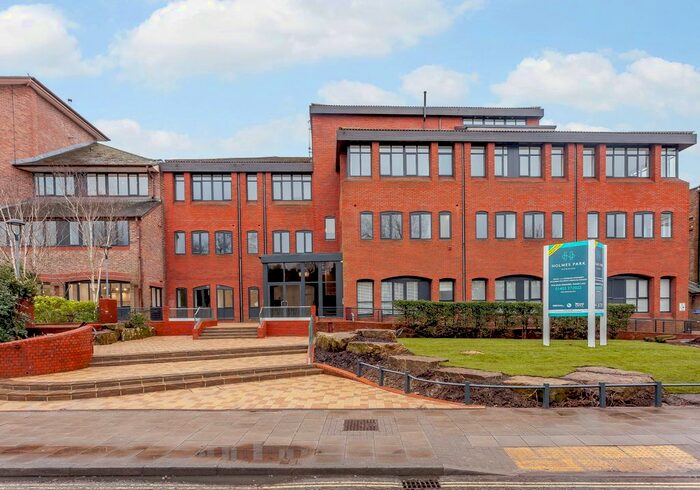 1 Bedroom Flat To Rent In Holmes Park, North Street, Horsham, RH12