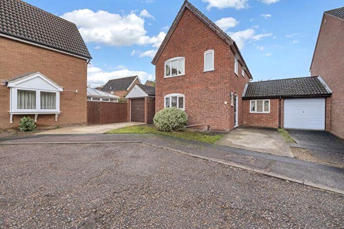 4 Bedroom Detached House For Sale In Mylford Close, Bury St. Edmunds, IP32