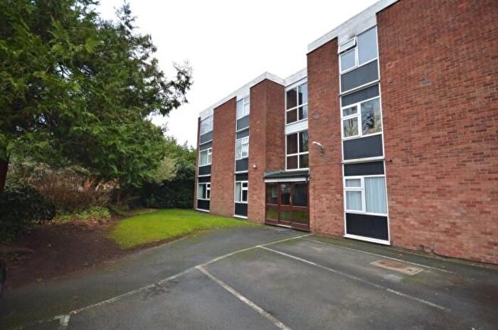 1 Bedroom Flat To Rent In Queens Court, Stockport, SK4