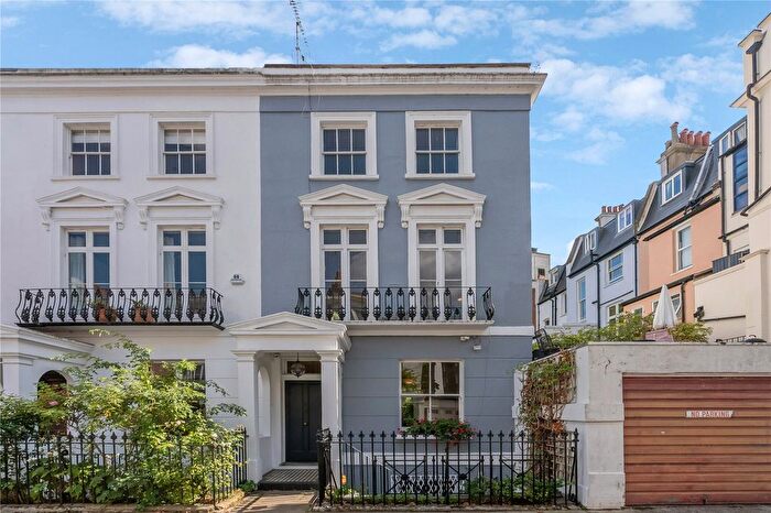 3 Bedroom End Terrace House For Sale In Chalcot Crescent, Primrose Hill, London, NW1
