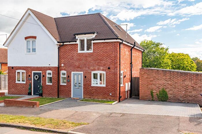 2 Bedroom Semi-Detached House For Sale In Glebe Close, Watton At Stone, SG14