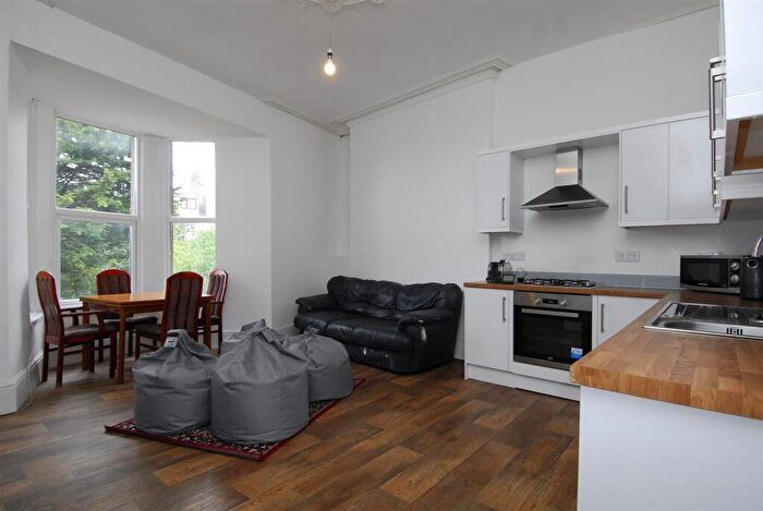 4 Bedroom Flat To Rent In Lisson Grove, Plymouth, PL4