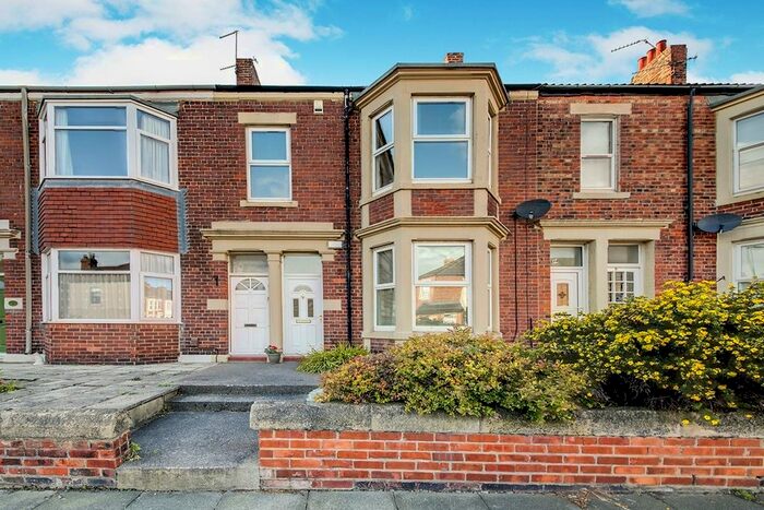 3 Bedroom Flat To Rent In Margaret Road, Whitley Bay, Tyne And Wear, NE26