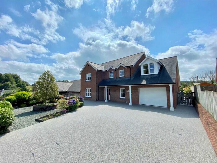 4 Bedroom Detached House For Sale In Glanarberth, Llechryd, Cardigan, Ceredigion, SA43