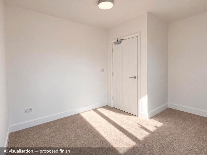 4 Bedroom Semi Detached House To Rent In Holton Road, Bristol, Somerset, BS7