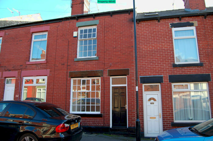 3 Bedroom Terraced House To Rent In Helmton Road, Sheffield, S8
