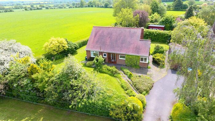 2 Bedroom Detached Bungalow For Sale In Stapleton Lane, Dadlington, Nuneaton, CV13