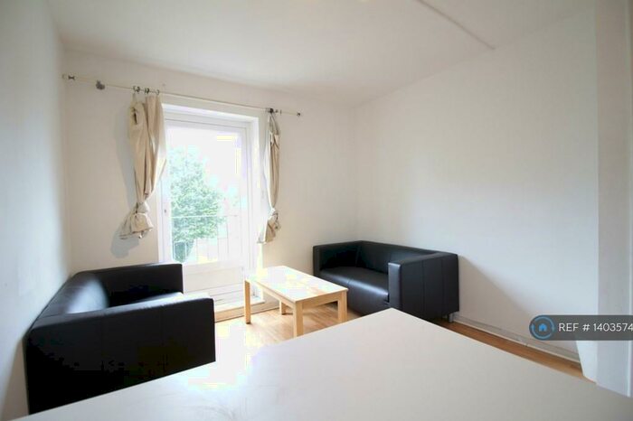 4 Bedroom Flat To Rent In Donnington Court, London, NW1