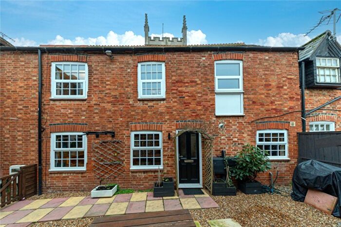 2 Bedroom Terraced House For Sale In High Street, Newport Pagnell, Buckinghamshire, MK16
