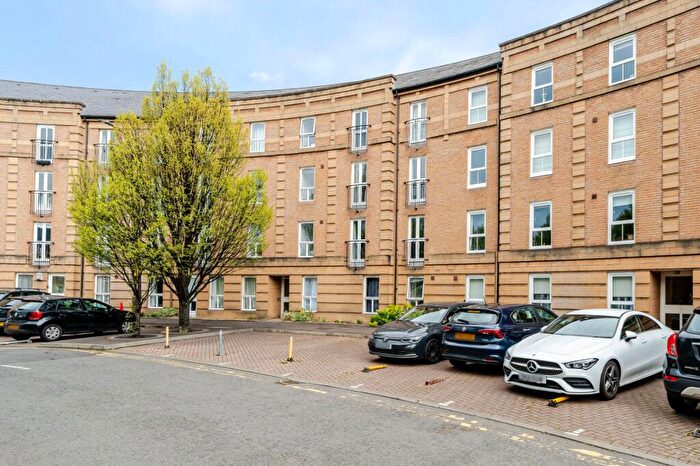 2 Bedroom Flat For Sale In / Morrison Circus, Edinburgh, EH3