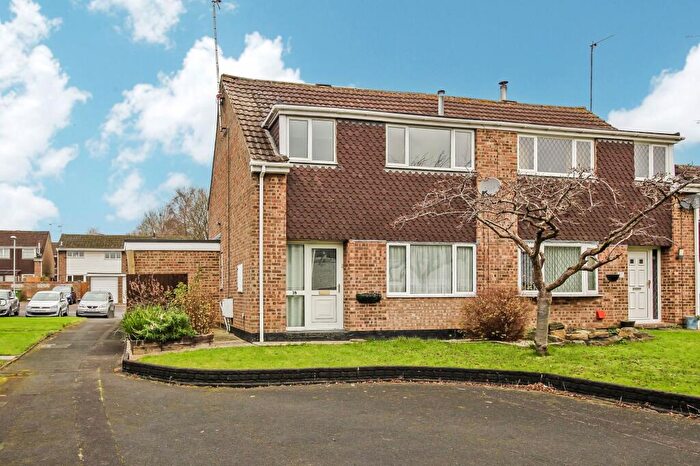 3 Bedroom Semi-Detached House To Rent In Tryon Close, Swindon, SN3