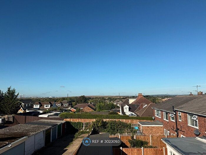 2 Bedroom Flat To Rent In High Road, Benfleet, SS7