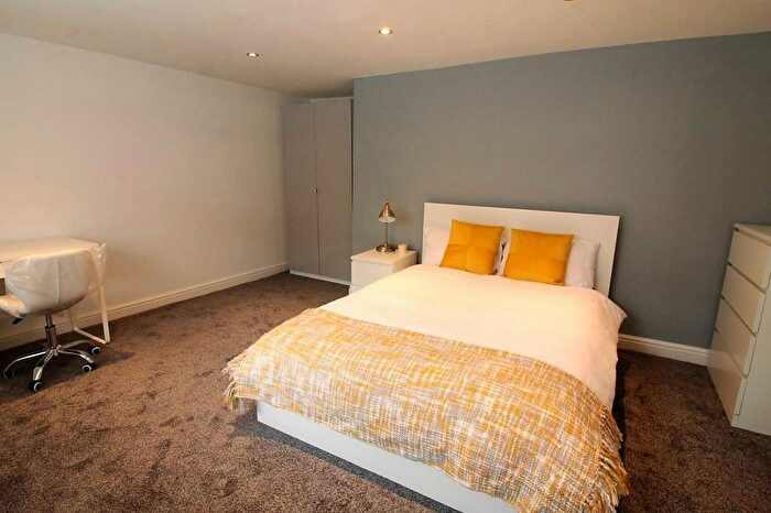 7 Bedroom House To Rent In Sunbury Avenue, Newcastle Upon Tyne, NE2