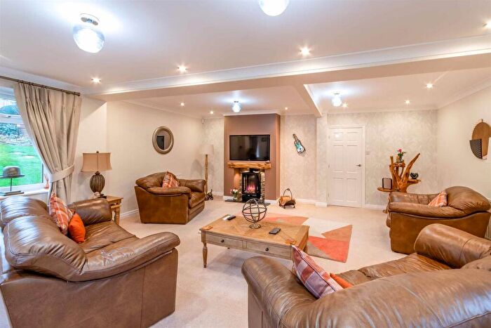 4 Bedroom Detached House For Sale In Shoreham Road, Rotherham, S60