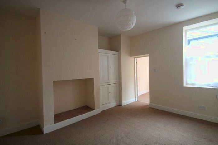2 Bedroom Flat To Rent In Chandos Street, Gateshead, NE8
