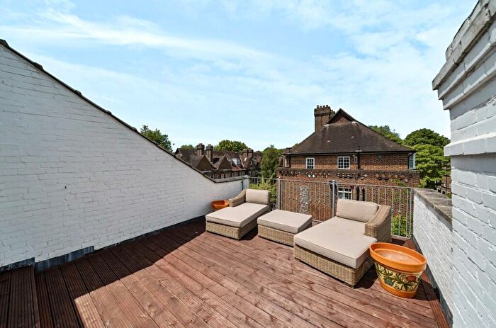 6 Bedroom Terraced House For Sale In Glenloch Road, Belsize Park, London, NW3