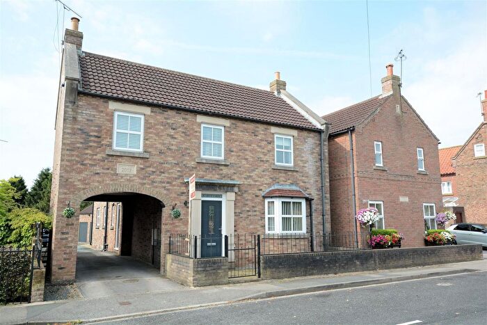 5 Bedroom Detached House For Sale In Hull Road, Cliffe, Selby, YO8