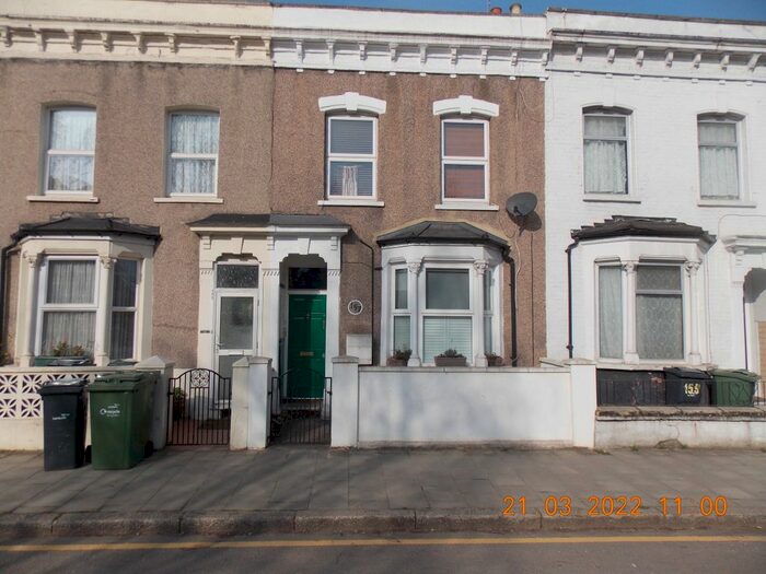 1 Bedroom Flat To Rent In Shakespeare Road, Brixton, SE24