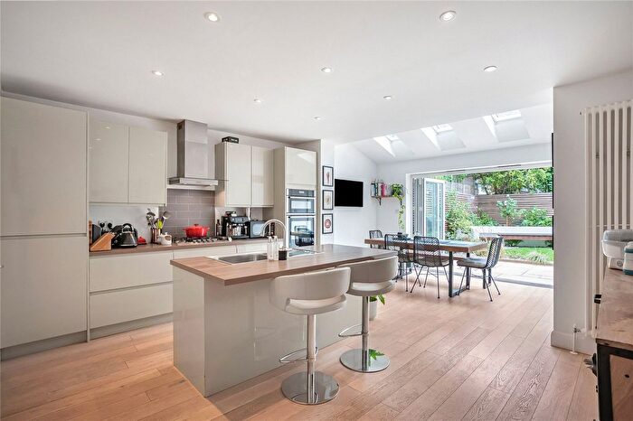 4 Bedroom Terraced House For Sale In Rectory Lane, Tooting, SW17