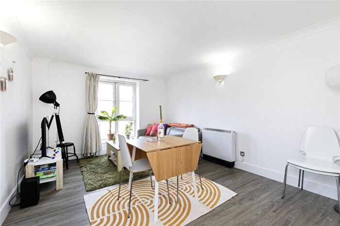 1 Bedroom Flat To Rent In Essex Road, London, N1