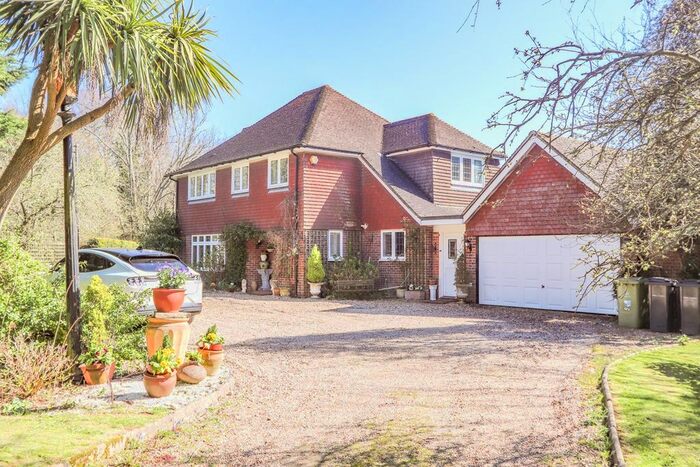 3 Bedroom Detached House For Sale In Woodmans Green Road, Whatlington, TN33