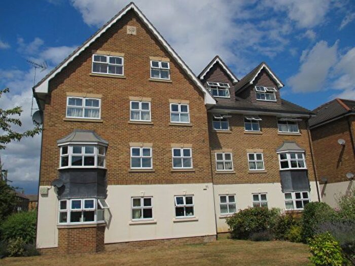 2 Bedroom Flat To Rent In Langton Road, Kennington, SW9