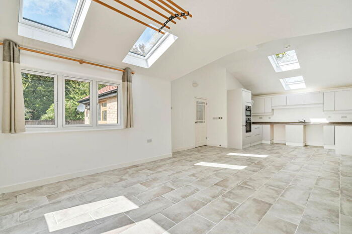 2 Bedroom Detached Bungalow For Sale In Bath Road, Warminster, BA12