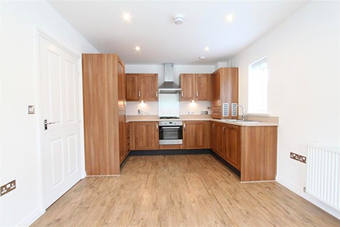 2 Bedroom Flat To Rent In Waratah Drive, Chislehurst, BR7