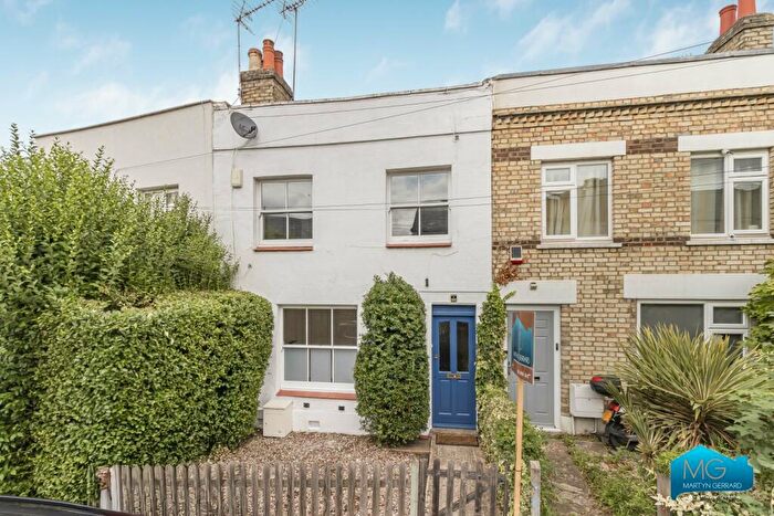 2 Bedroom Terraced House To Rent In Trinity Road, London, N2